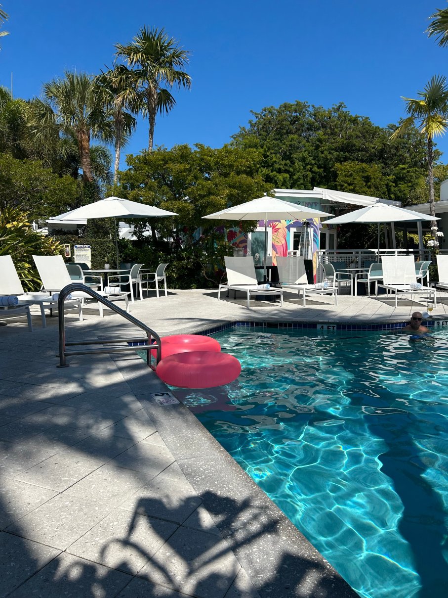 兰花基旅馆-泳池