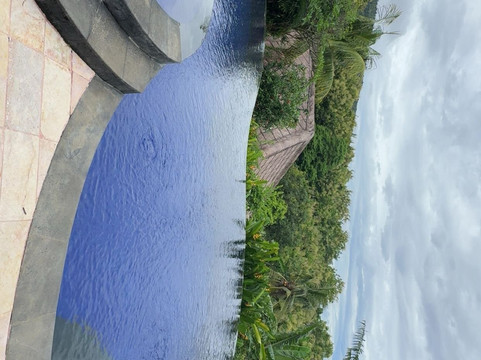 帕特里亚别墅酒店主图