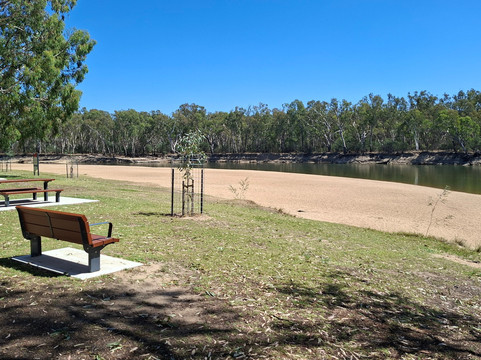 Thompson Beach-Cobram必去景点