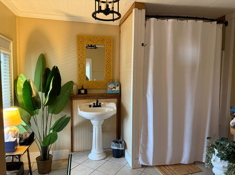 老卡拉贝尔酒店主图