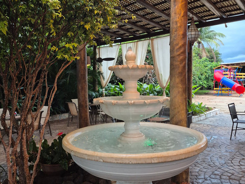 奥琳霍斯旅馆酒店主图