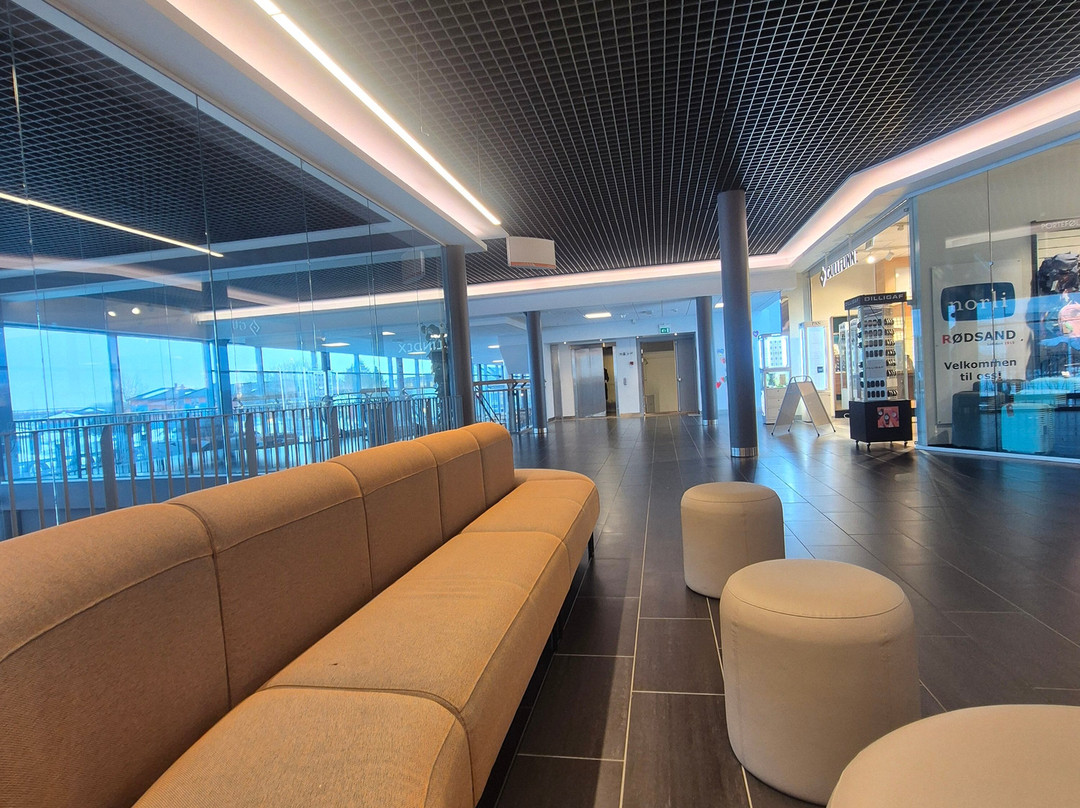 Lofosenteret Shopping Mall-莱克内斯必去景点