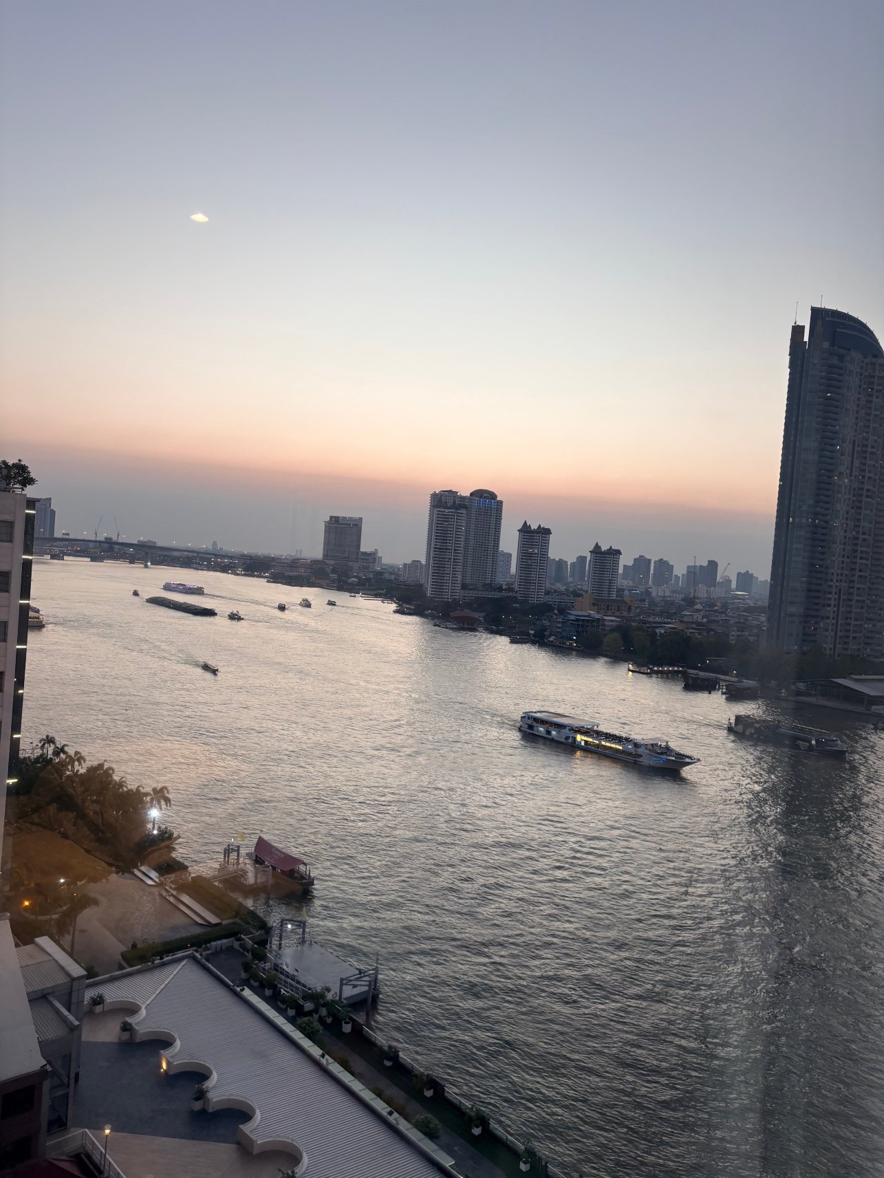 曼谷湄南河畔华美达广场酒店-酒店景观