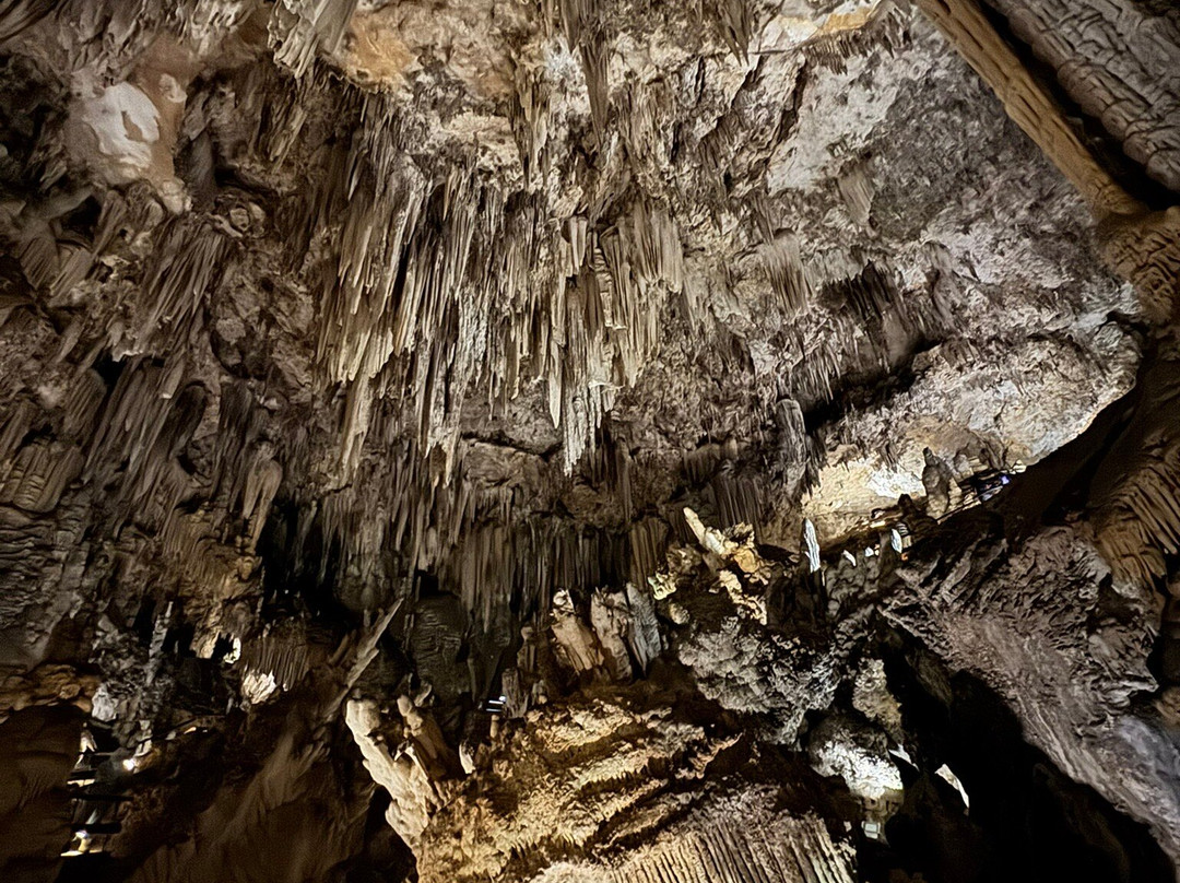 内尔哈溶洞 -内尔哈必去景点