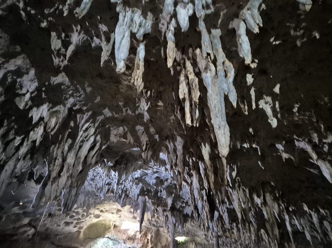喜纳达南洞-伊斯必去景点