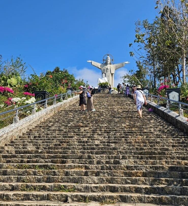 Jesus Christ Statue-头顿必去景点