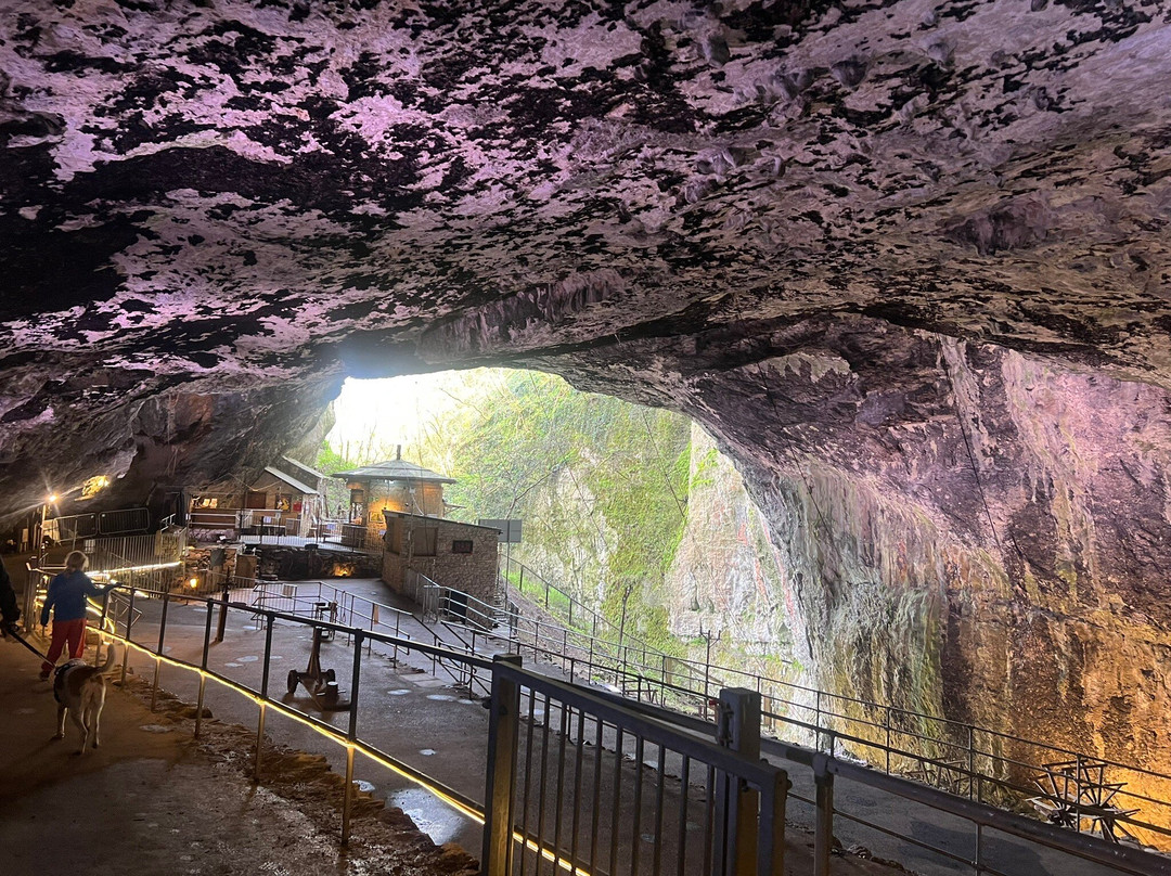 Peak Cavern-Castleton必去景点