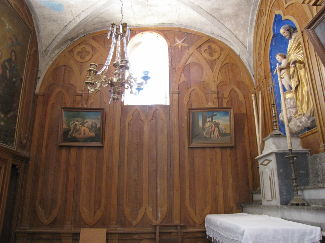 Eglise de Vic-Sainte-Anastasie必去景点