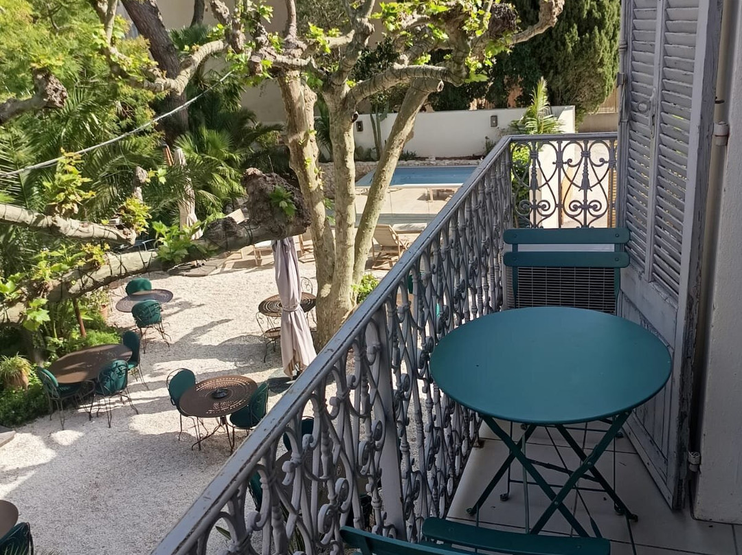 Hotel Bon Abri主图