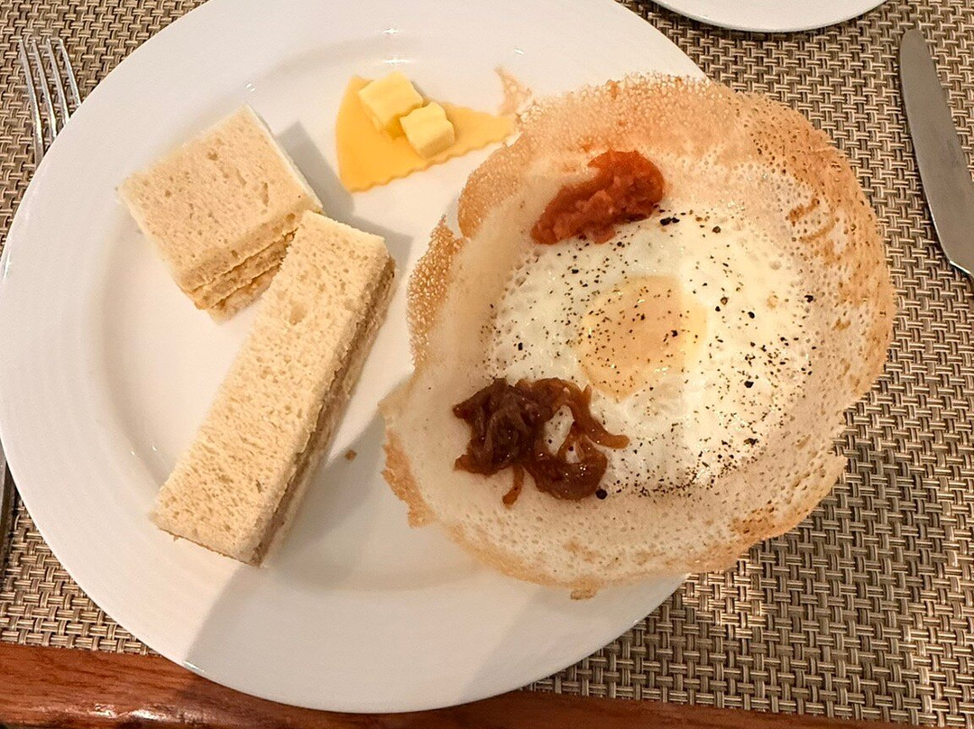 辛纳蒙湖畔酒店主图