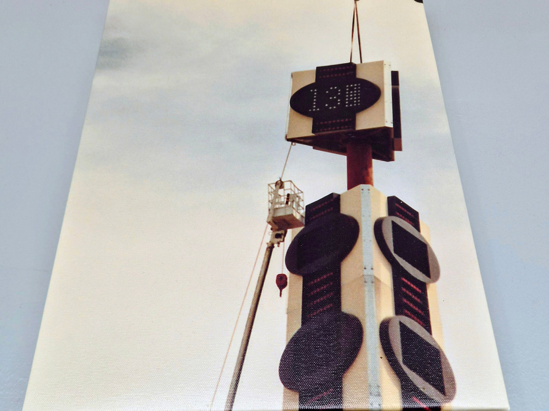 World's Tallest Thermometer-Baker必去景点