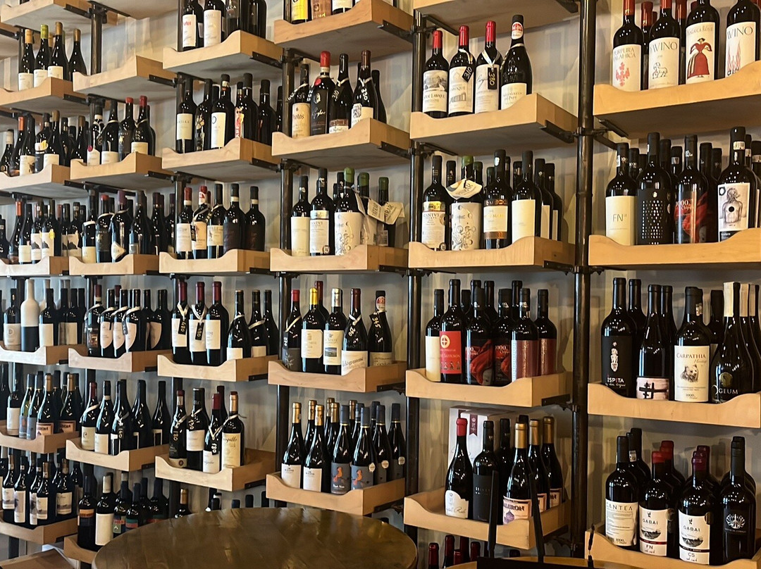 Industry Wine Bar-布加勒斯特必去景点