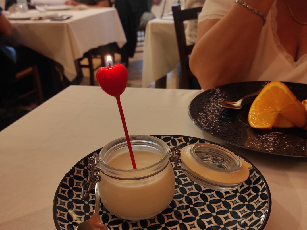 埃尔卡拉酒店主图