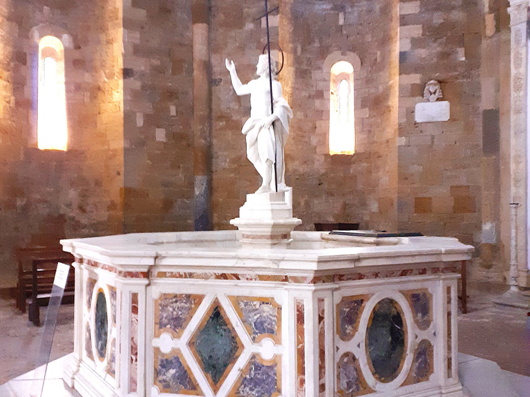Baptistery-沃尔泰拉必去景点
