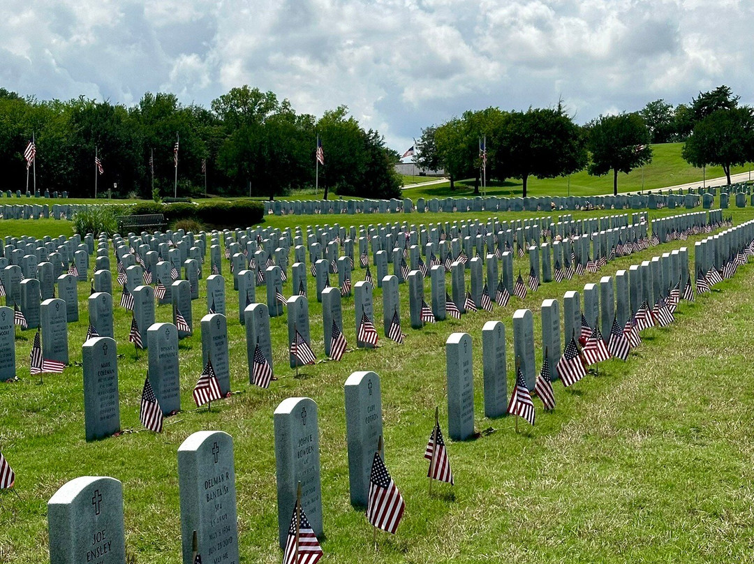 DFW National Cemetery-达拉斯必去景点