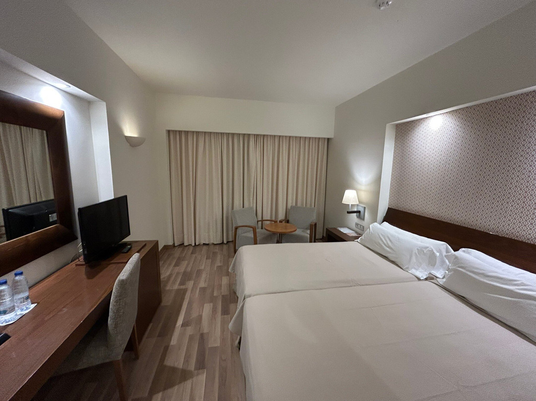 埃斯特山谷高尔夫 SPA 度假酒店主图