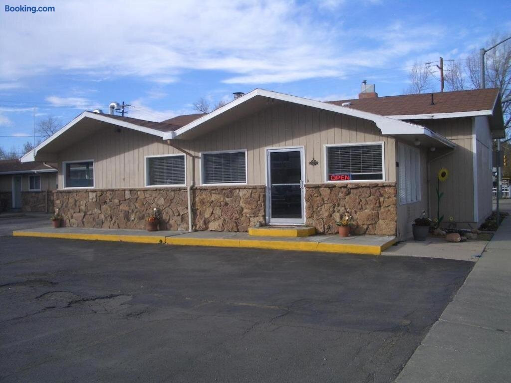 Home Away Inn Hotel Laramie