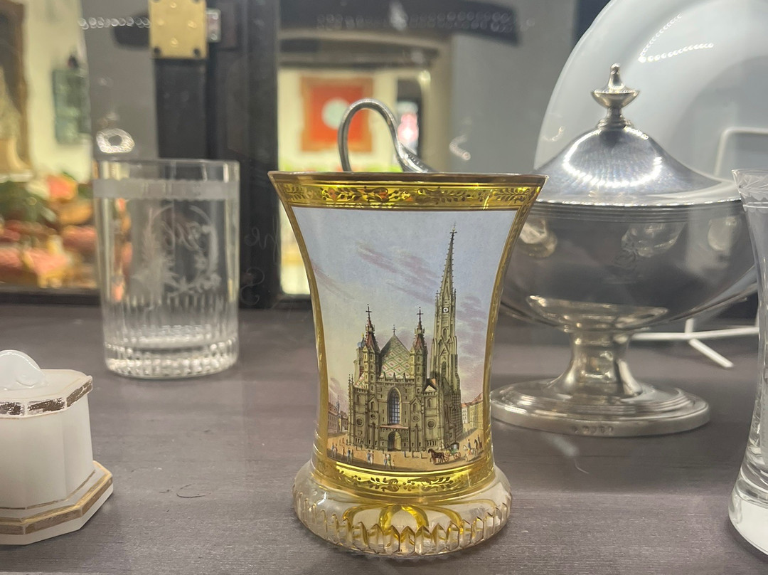 Museum Of Glass And Crystal-马拉加必去景点