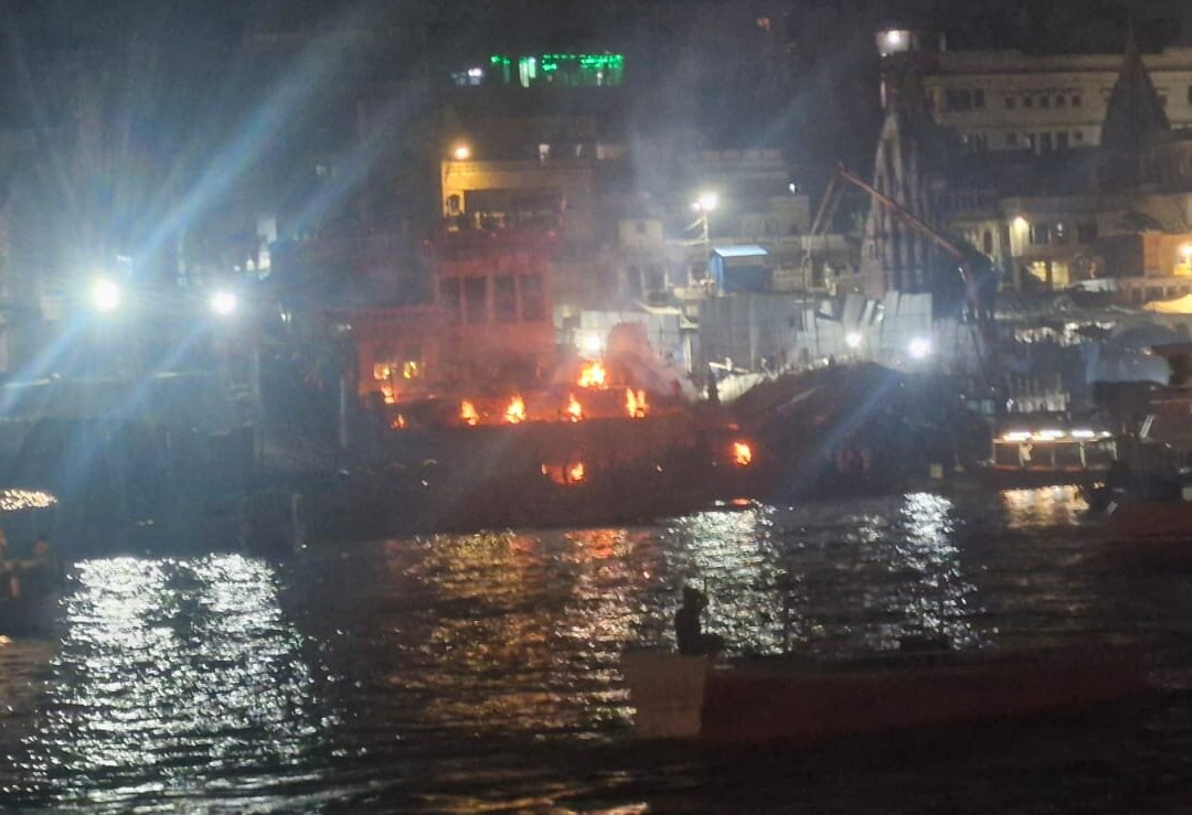 Manikarnika Ghat-瓦拉纳西必去景点