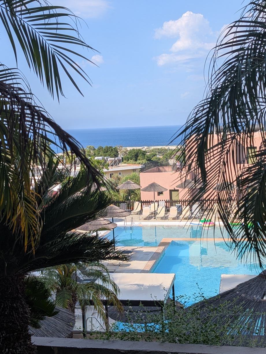 Finas Hotel & Apartments-旅行者