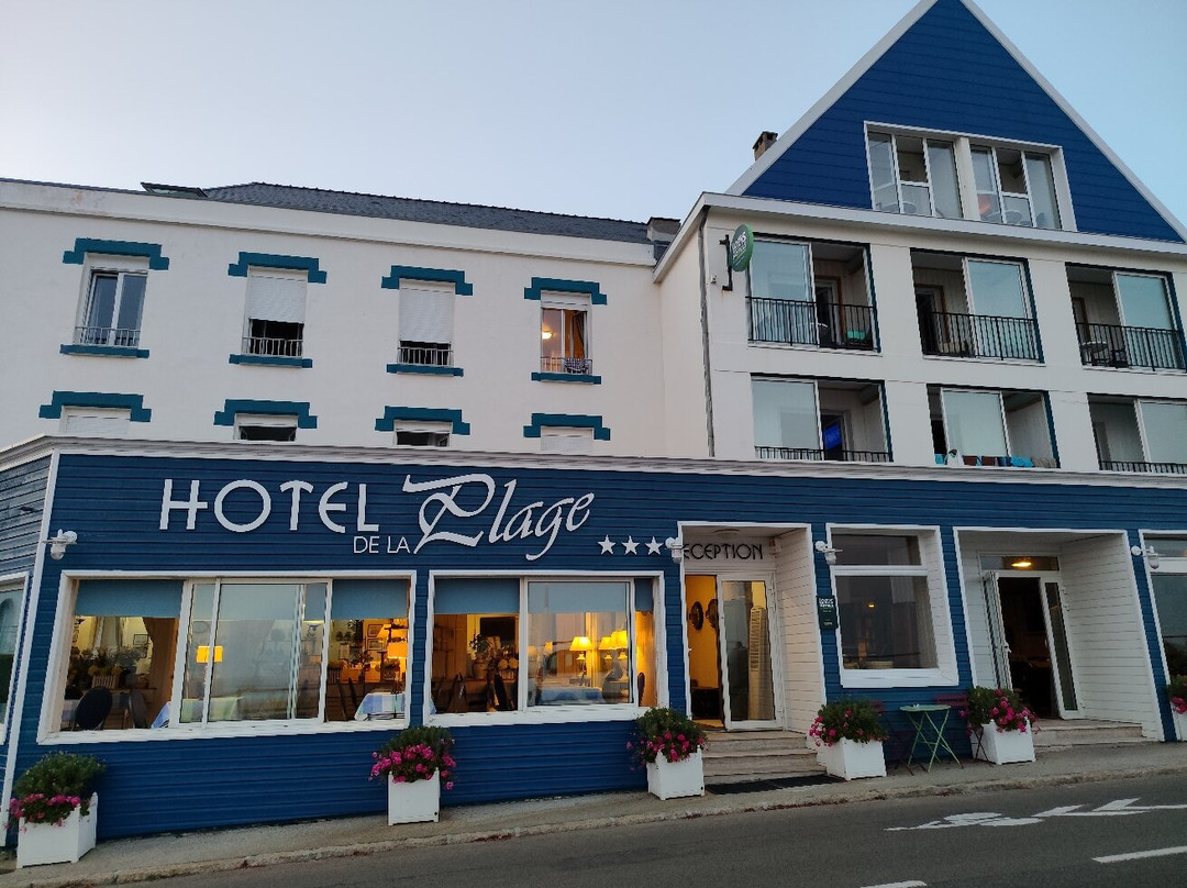 海滩酒店餐厅主图