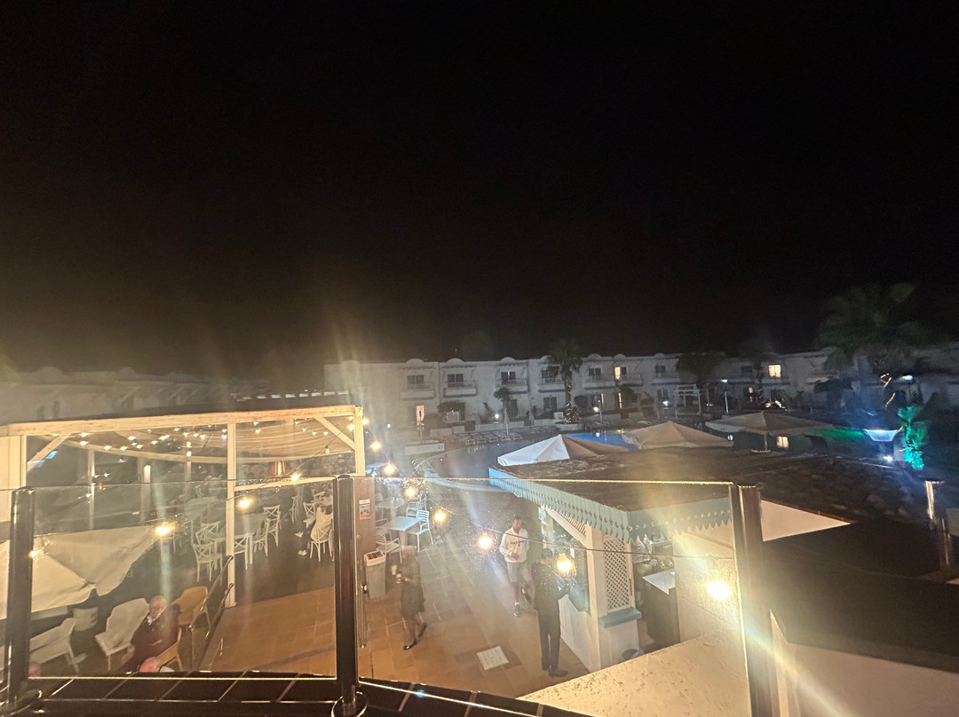 竞技场海滩住宿主图