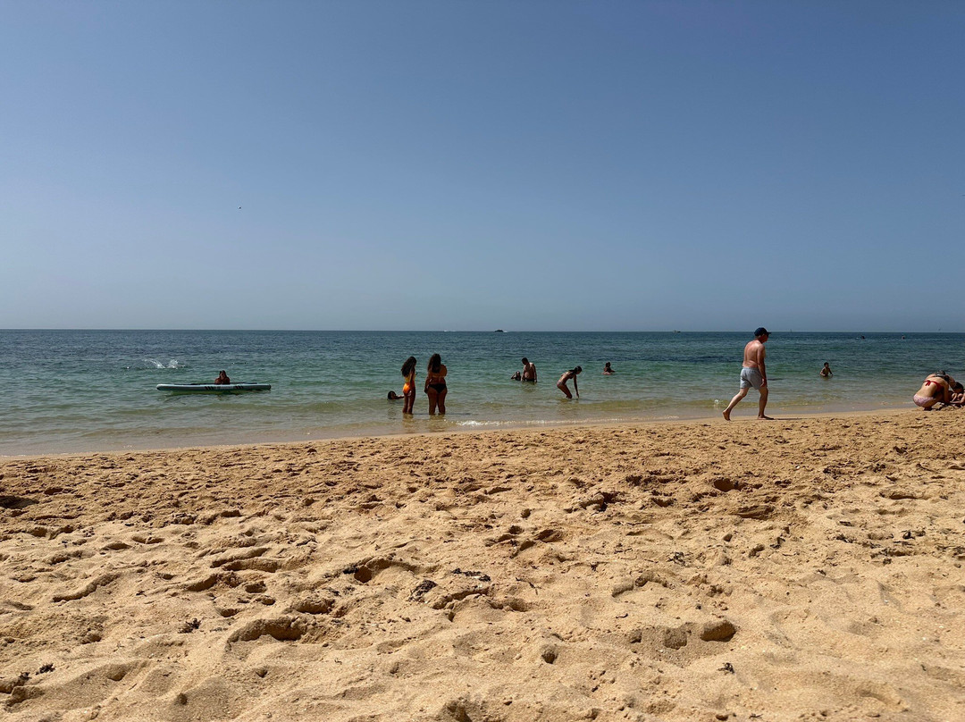 Praia do Vale do Olival-Porches必去景点