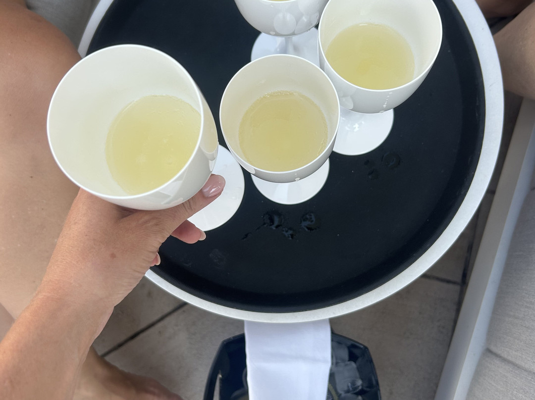香格里拉公寓酒店主图