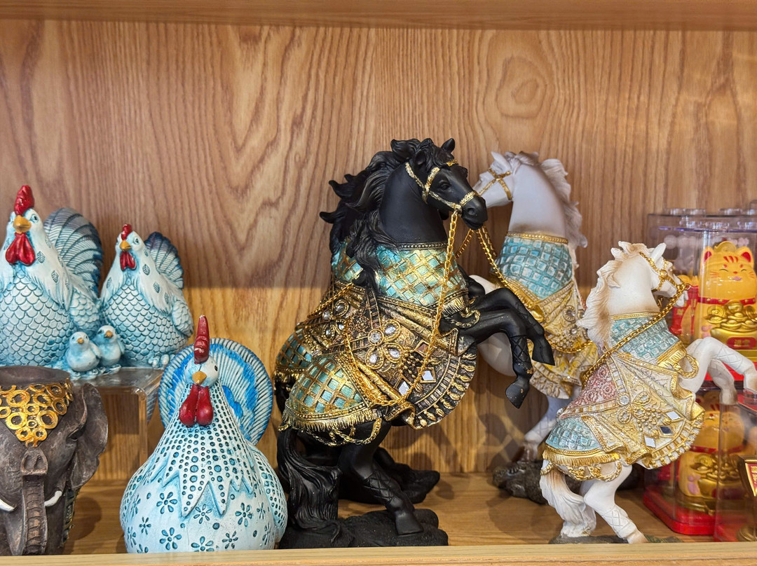 Vigift - Gift & Specialty Shop in Da Nang-Son Tra Peninsula必去景点