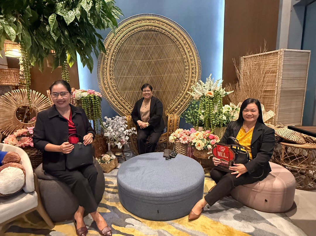 马尼拉馨乐庭湾城酒店主图