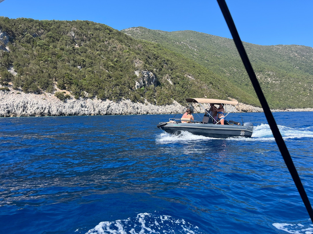 Captain You Kefalonia-Karavomylos必去景点