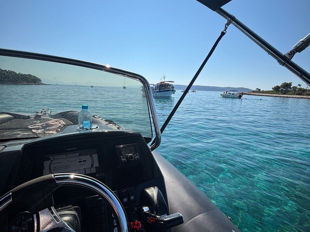 Lanterna Rent A Boat-Kastel Novi必去景点