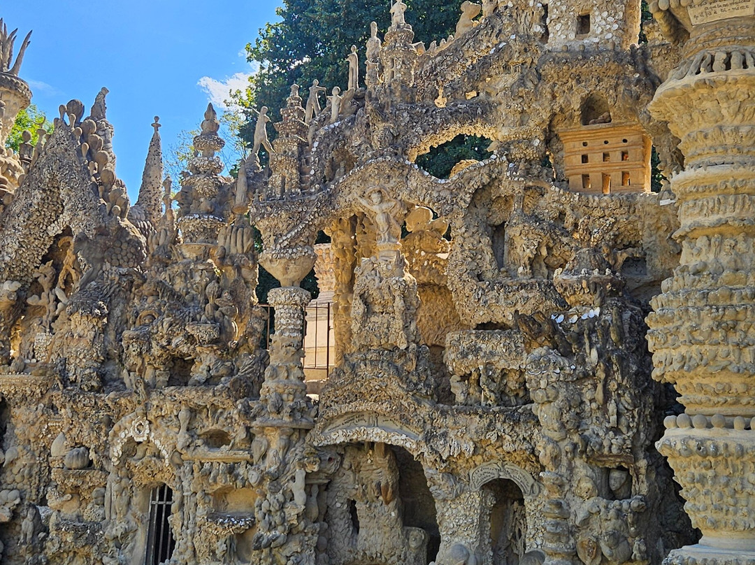 Palais Ideal du Facteur Cheval-Hauterives必去景点