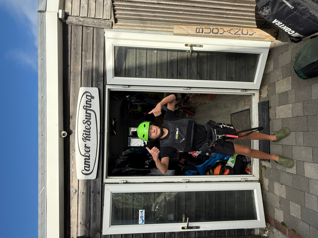 Camber Kitesurfing-Camber必去景点