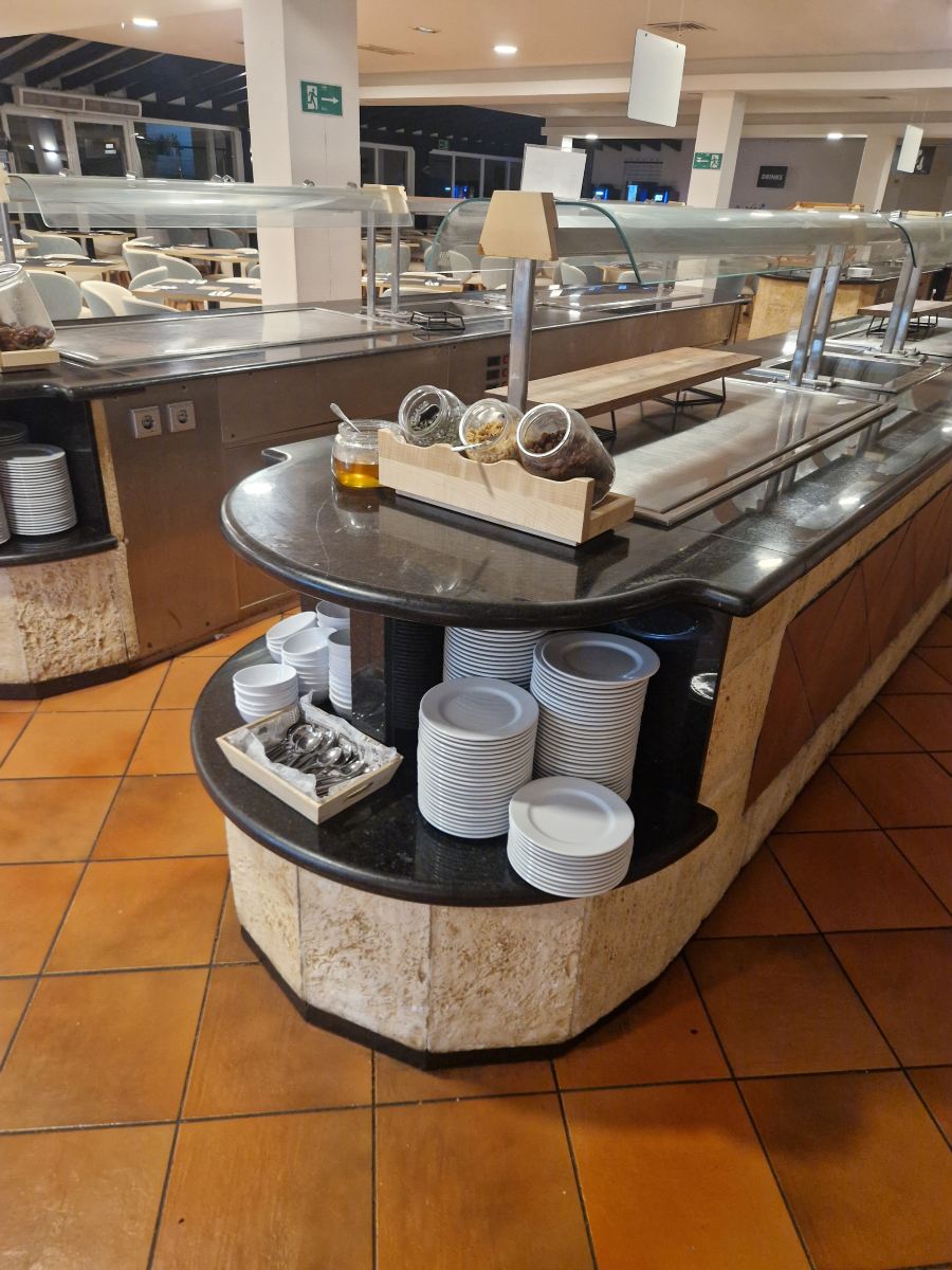 帕利亚多尔切法尔南特酒店-旅行者