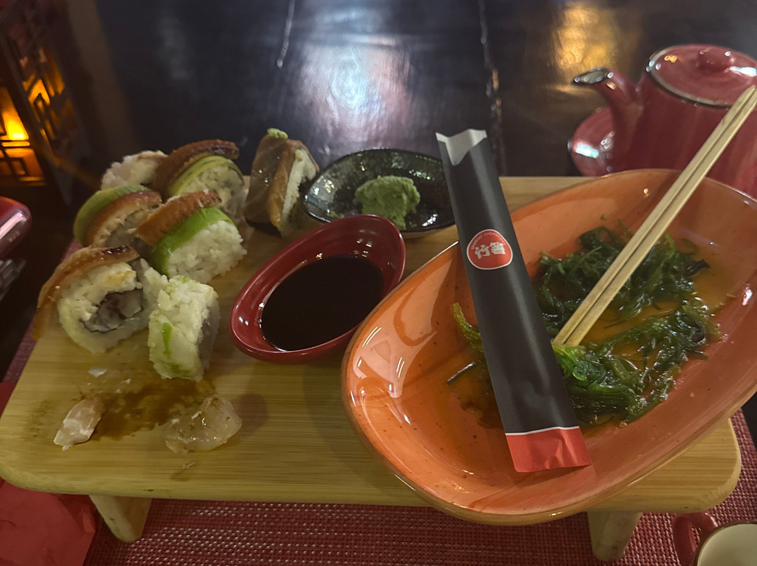 Alina Sushi Asian kitchen