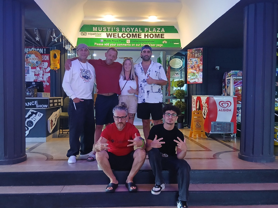 慕斯提斯帝京酒店主图