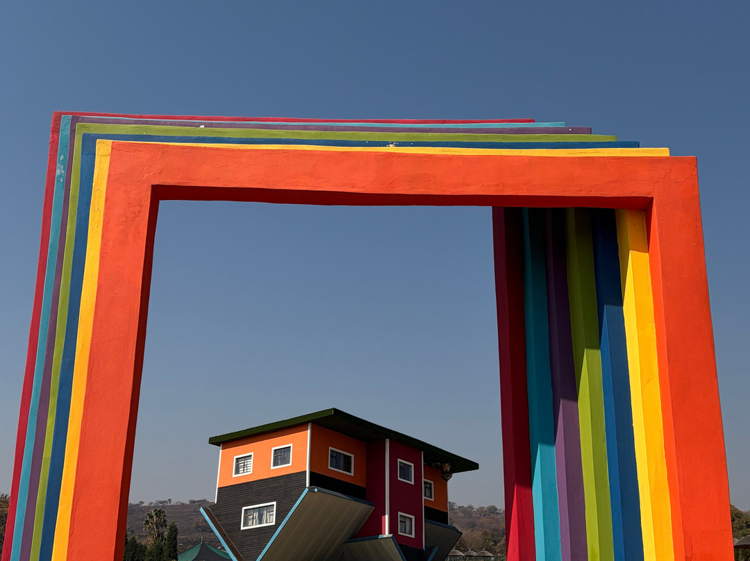 Upside Down House-哈特比斯普特必去景点