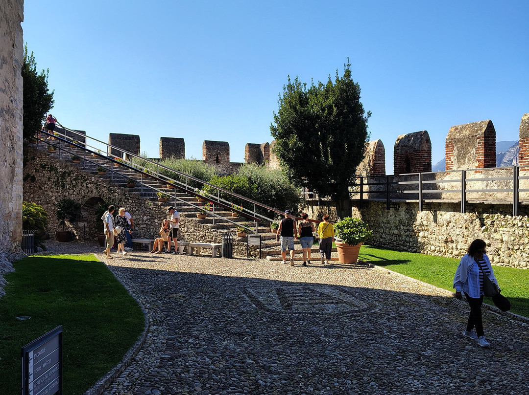 Il Castello Scaligero-马切尔西涅必去景点