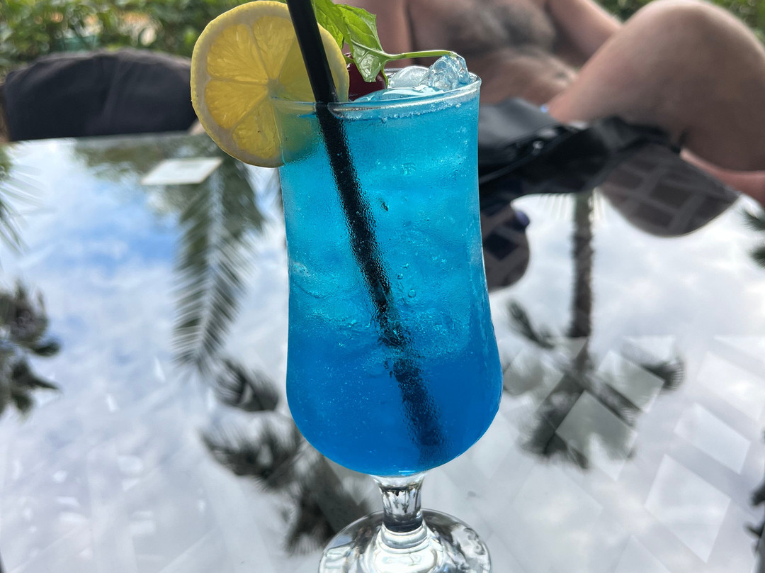 海豚大度假酒店主图