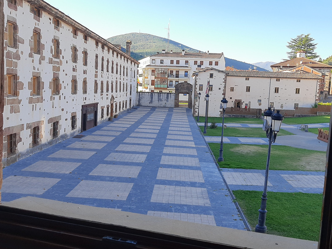 Albergue De La Real Fabrica De Ezcaray