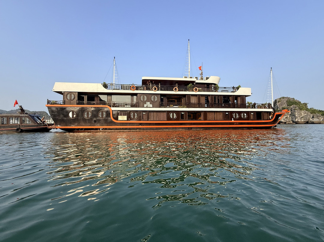 Cat Ba Ocean Cruises-广宁省必去景点