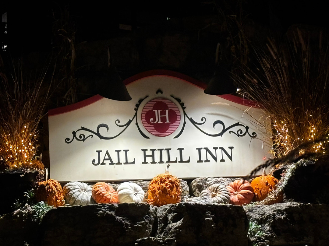Jail Hill Inn主图