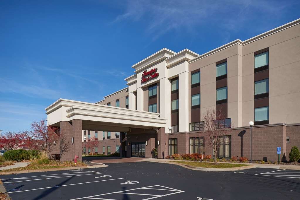 Hampton Inn & Suites Rogers-官方