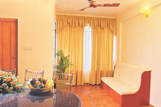 Giri Nagar酒店住宿-Star Homes Apartment Hotel