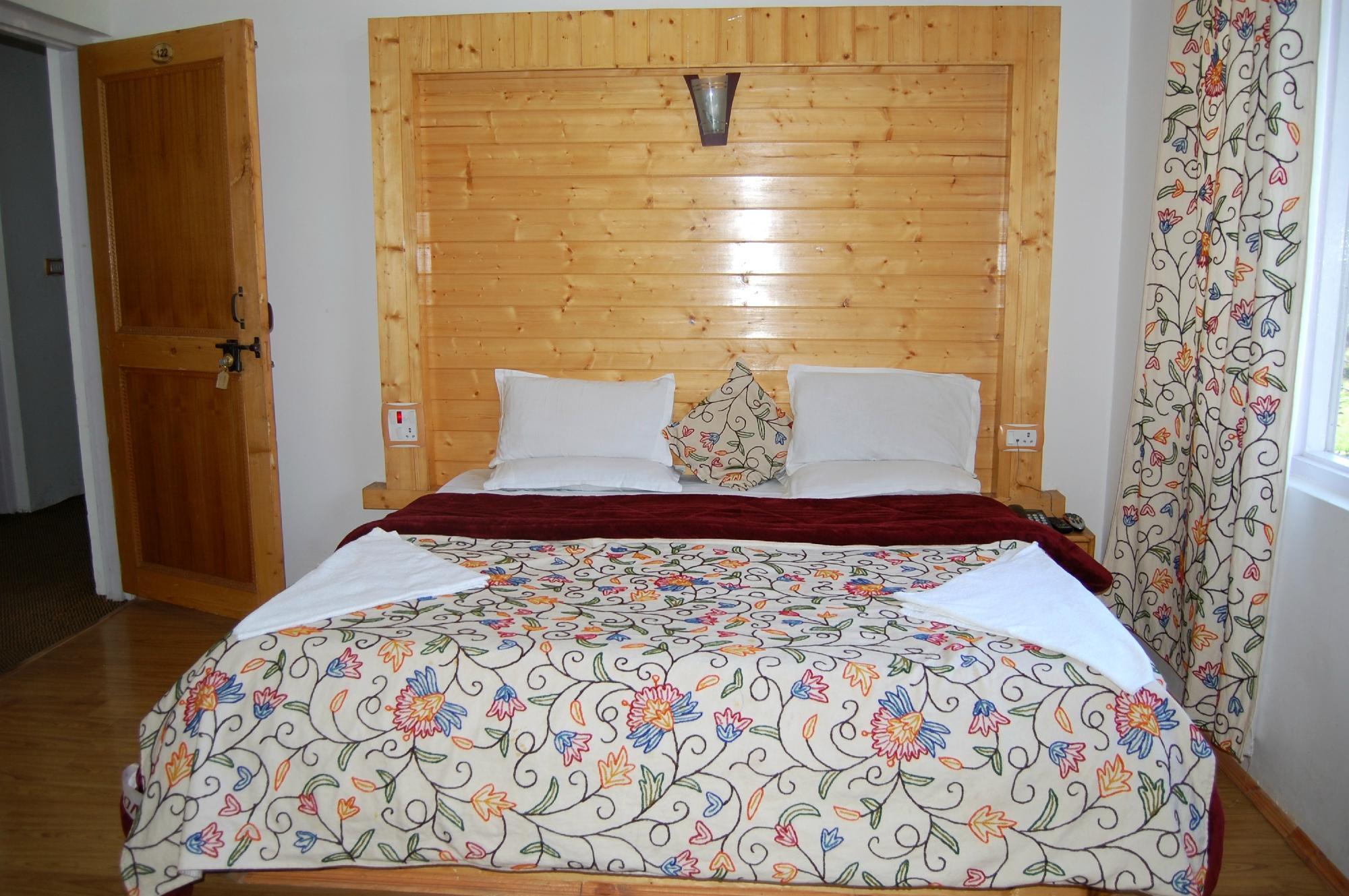 Capital O 63908 Hotel Pearl Continental-客卧