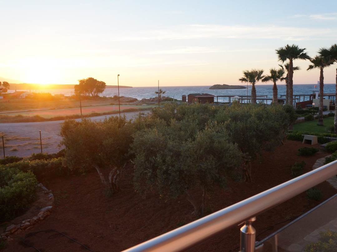 Amnissos Beach-Karteros必去景点