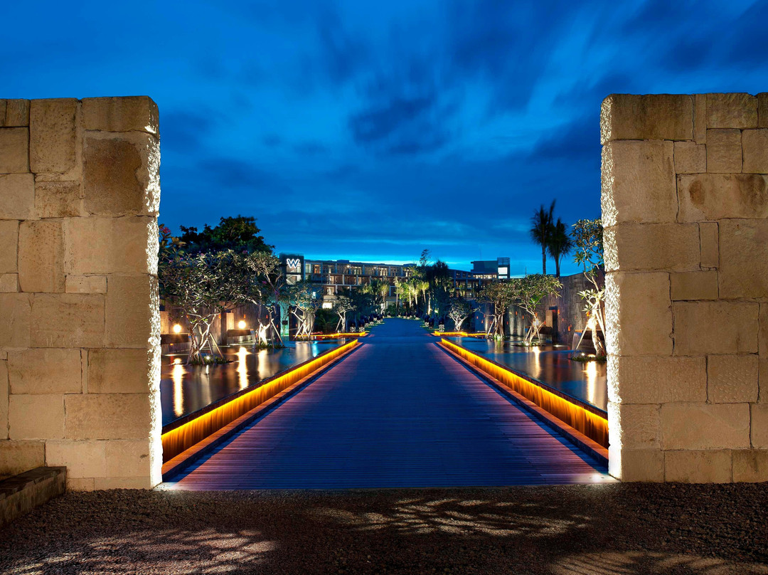 巴厘岛塞米亚克 W 酒店主图