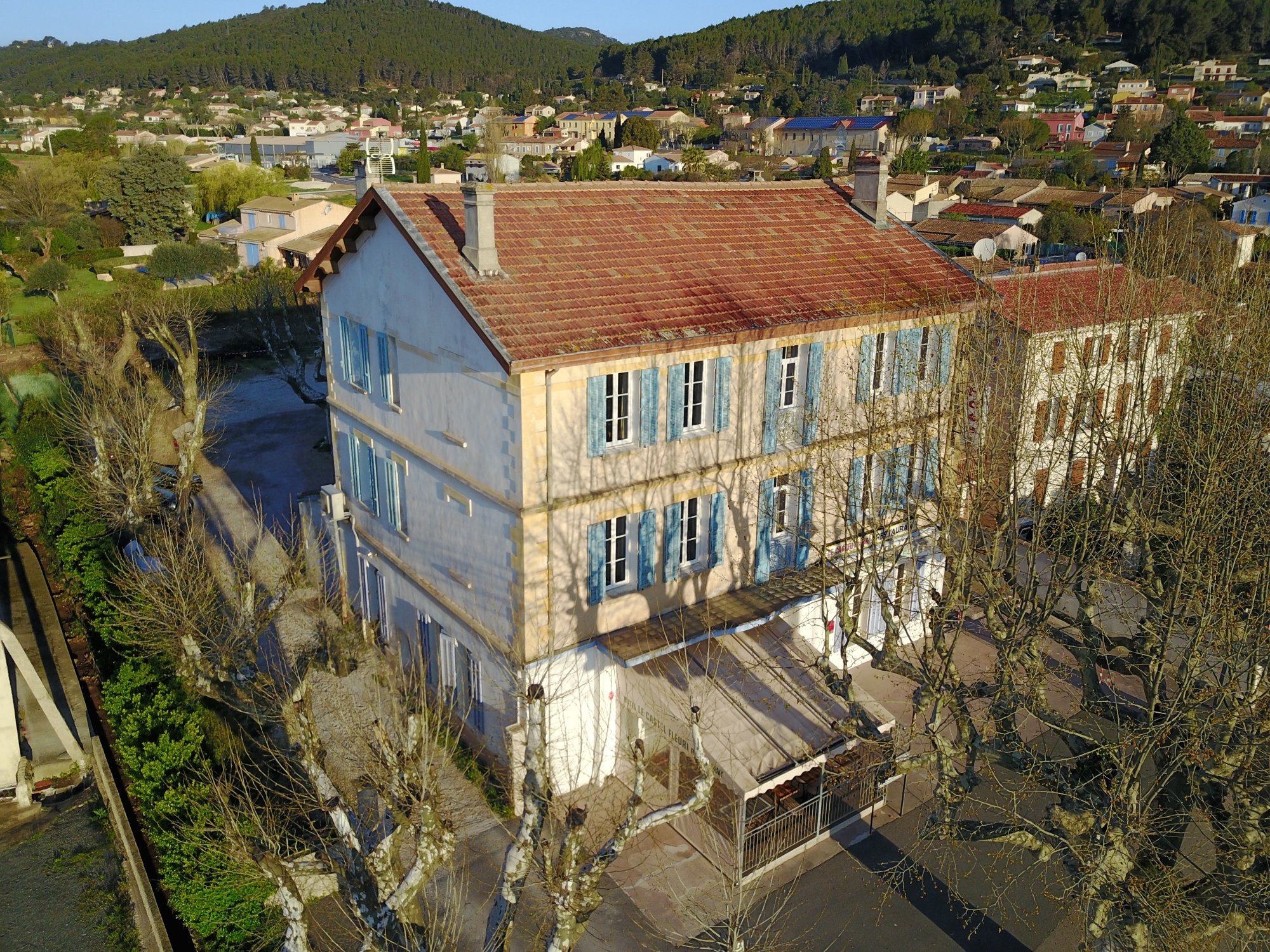 Hotel Restaurant Le Castel Fleuri-官方