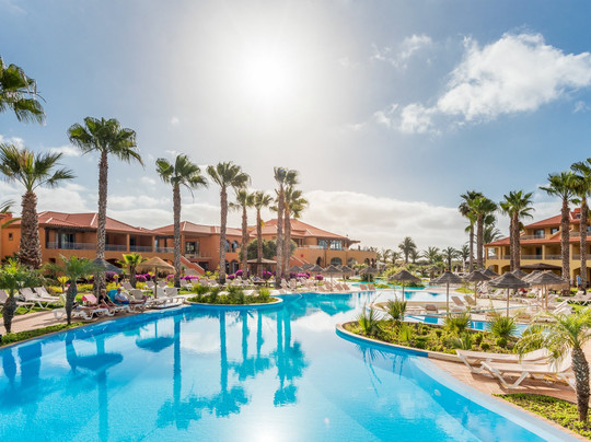 佩斯塔纳波尔图海滩温泉全包度假村主图